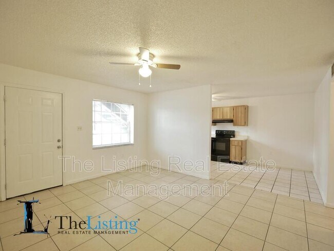 Foto del edificio - 900 N Bay St