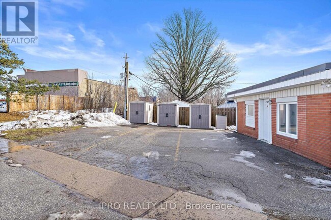 Building Photo - 7-7 Rexway Dr