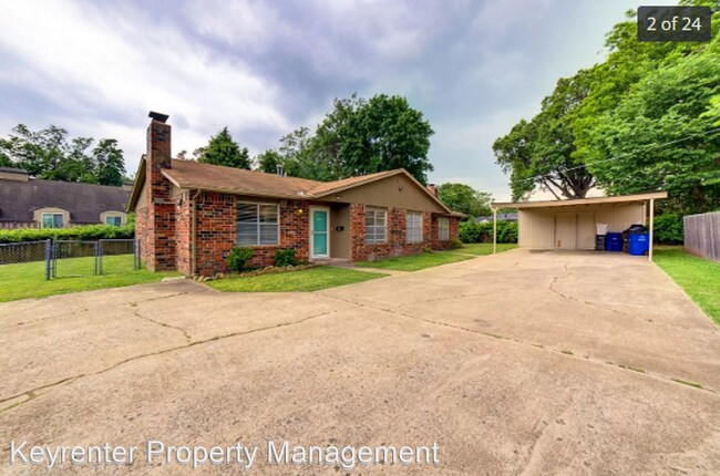 Building Photo - 2 br, 1.5 bath House - 3228 E 47th St