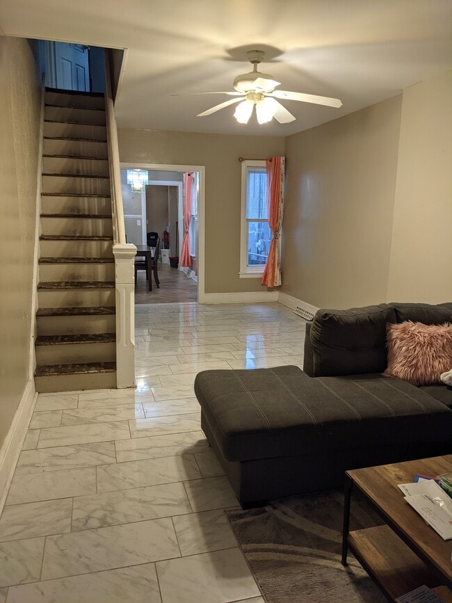 Foto del edificio - 1127 Church St