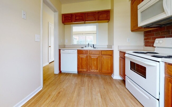 Kitchen - Carriage Hill Townhomes