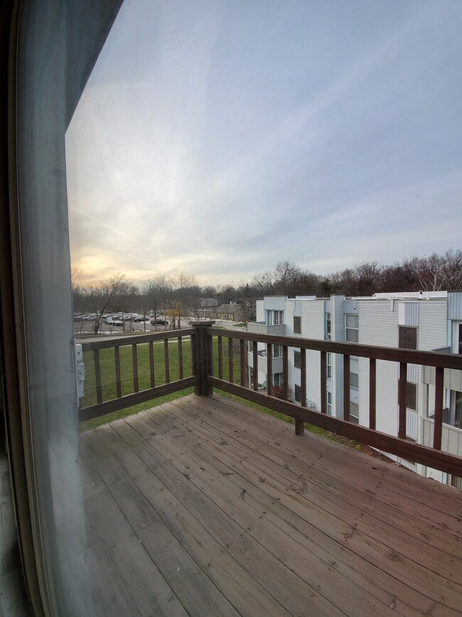 Vista desde el balcón - 1675 Cedarwood Dr