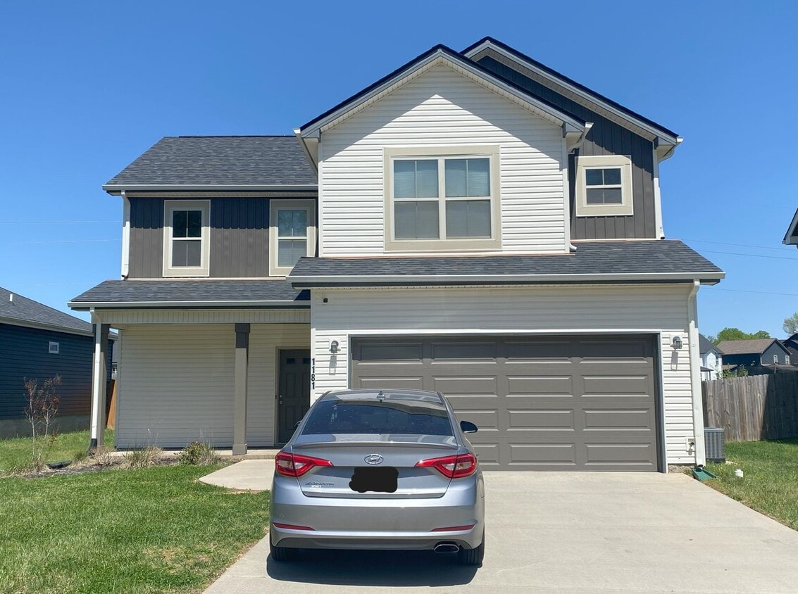 Primary Photo - 3 bedroom 2 1/2 Bath Home For Rent!