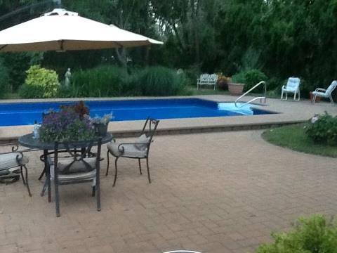Foto del edificio - 268 Hallock Rd
