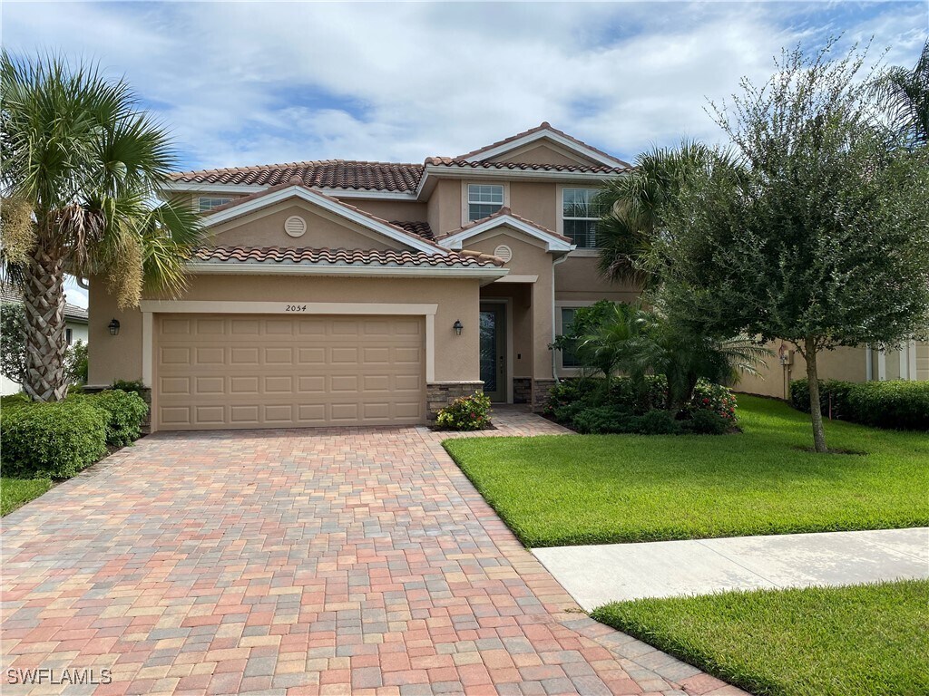 Primary Photo - 2054 Minneola St
