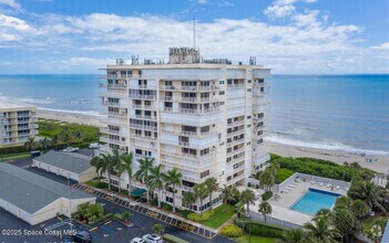 Building Photo - 877 N Hwy A1A