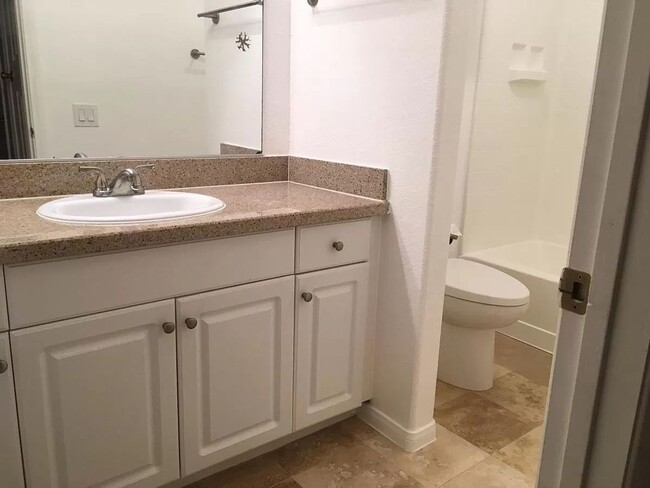 Building Photo - ** Move In Rent Special- $1000 Off** Lovel...