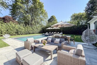 Building Photo - 121 Ponquogue Ave