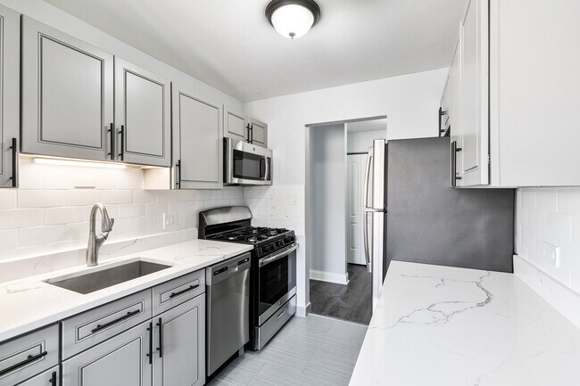 Foto del edificio - 5534 N Kenmore Ave