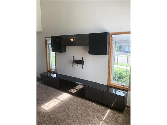 Foto del edificio - 7279 147 Ln NW