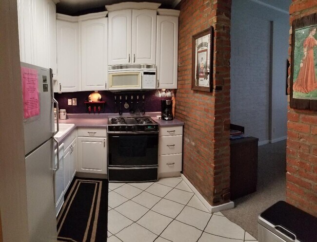 Cocina - 1916 S 10th St