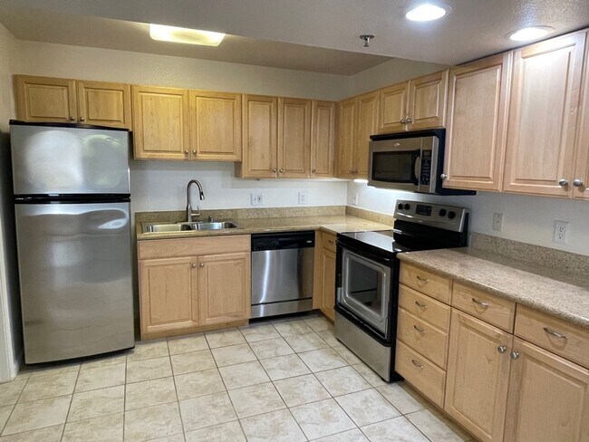 Foto del edificio - Sharp and Airy Ground Level 1 bedroom, 1 b...