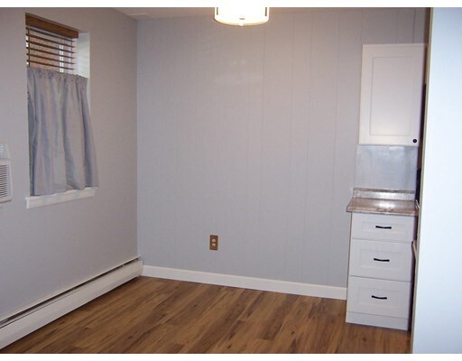 Building Photo - 340 Regency Park Dr