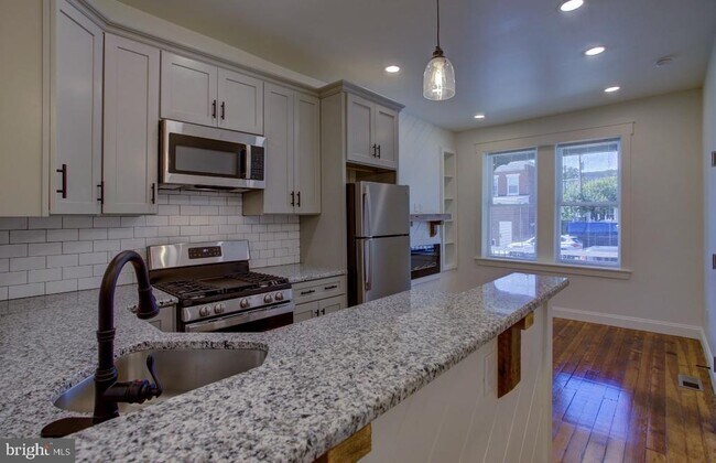Foto del edificio - 537 N Plum St