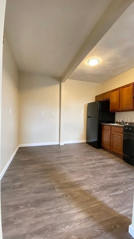 Foto del edificio - 848 Western Ave