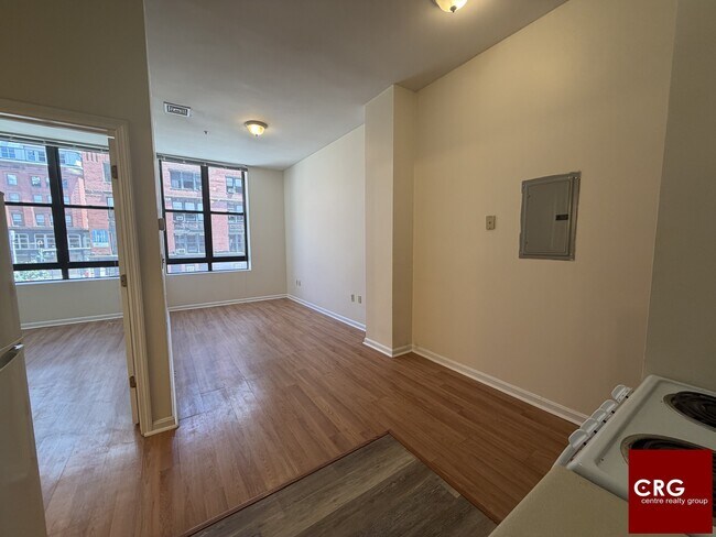 Building Photo - 81-82 Essex St. Unit U24