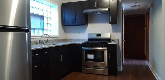 Foto del edificio - 3554 N Lockwood Ave