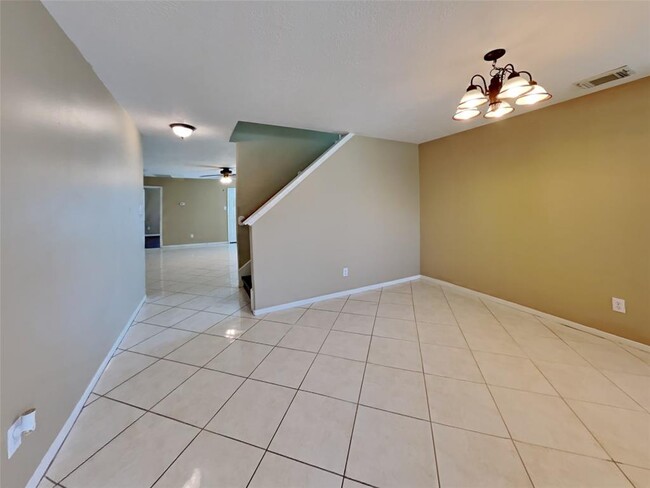 Building Photo - 14851 Dorray Ln