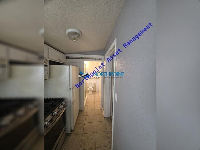 Building Photo - 525-527 14TH STREET