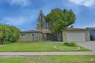 Building Photo - 3135 W Mesa Ave