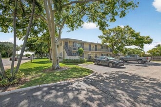 Building Photo - 809 Lighthouse Dr