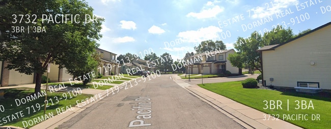 Building Photo - 3732 Pacific Dr