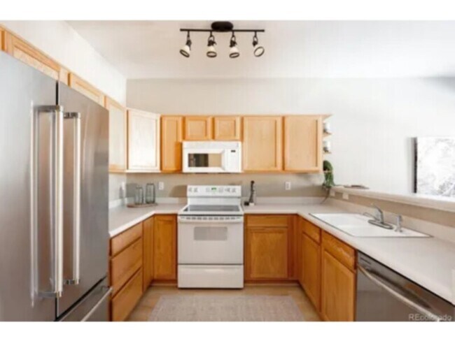 Foto del edificio - 749 S Depew St