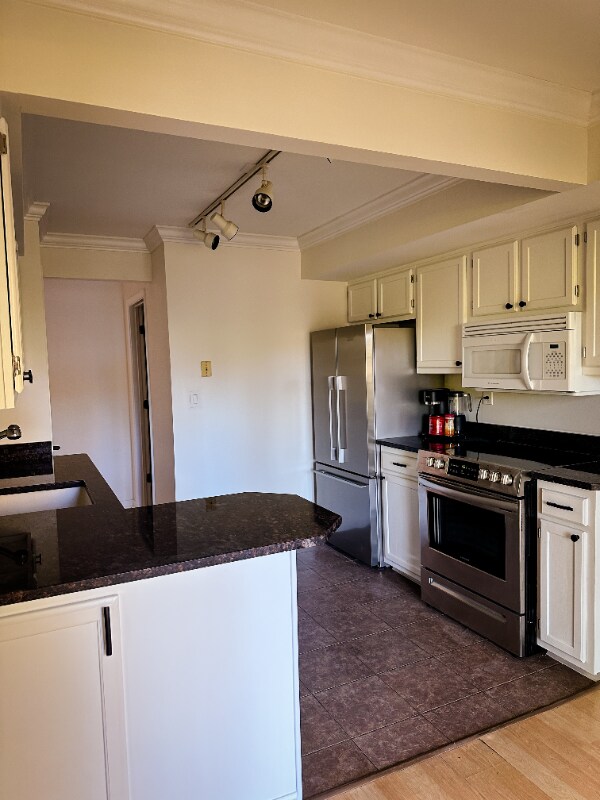 58 Woodside Dr, Albany, NY 12208 House Rental in Albany, NY