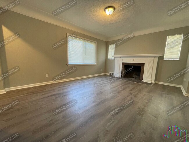 Building Photo - 14930 Lauder