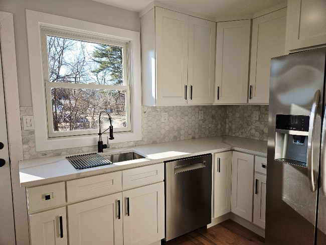 Building Photo - 149 Walnut St