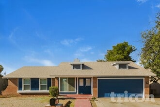 Building Photo - 4832 N 87th Ln