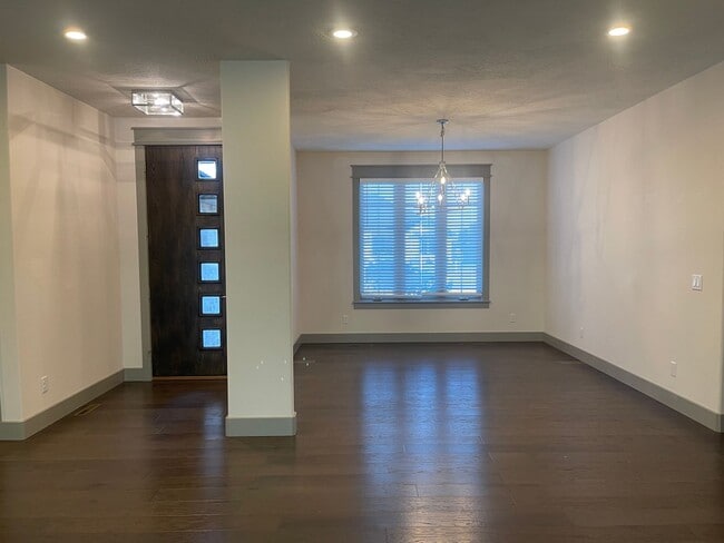 Building Photo - All Brick, 3 bedrooms AND 3 car garage