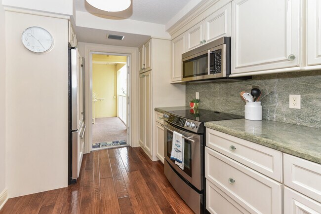 Building Photo - 1700 S Ocean Blvd