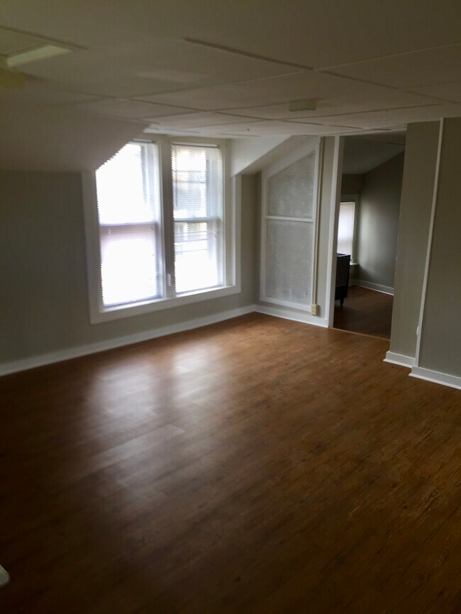 Foto del edificio - 409 N George St