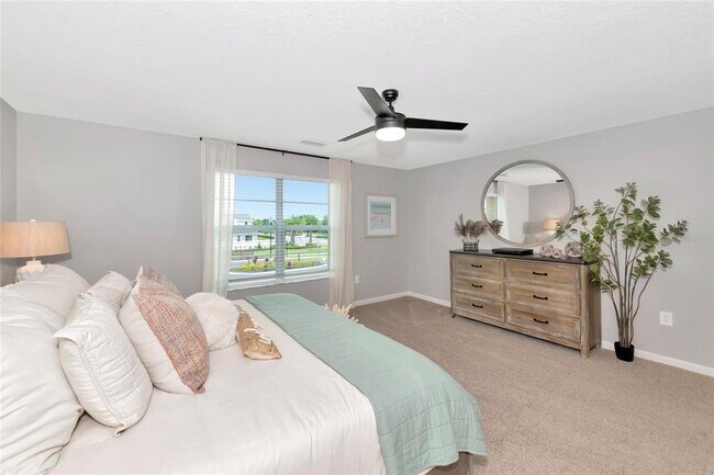 Building Photo - 2842 Cades Bay Cir