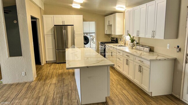 Building Photo - 3 br, 2 bath House - 34411 Cherry Street -