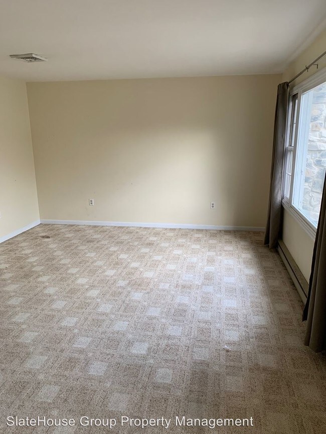 Building Photo - 3 br, 1.5 bath House - 567 E Linden St