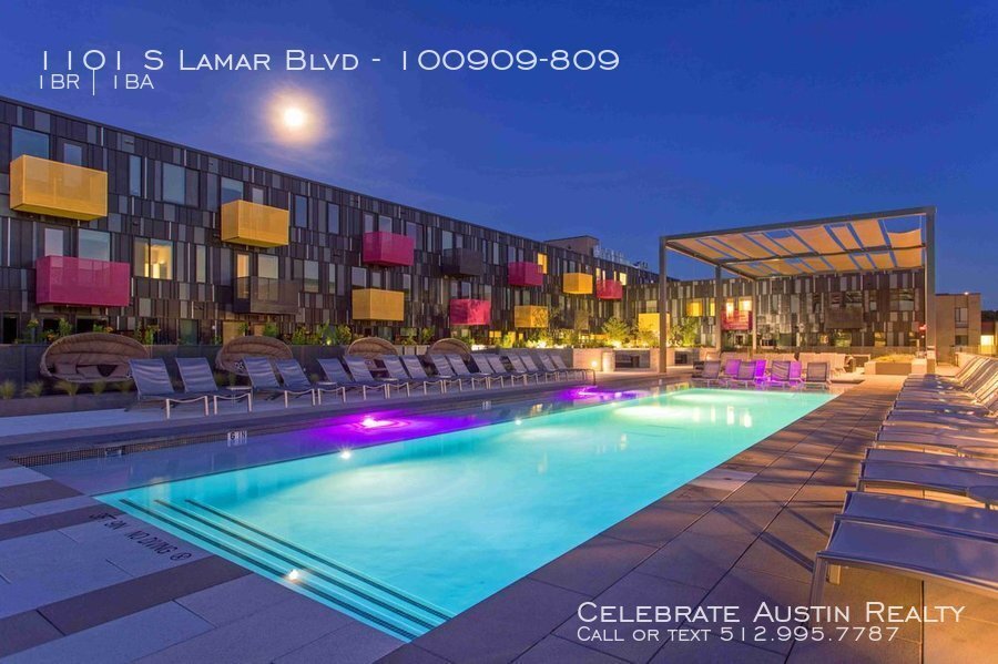 Primary Photo - Best Rooftop Pool + Views in SOLA AUSTIN