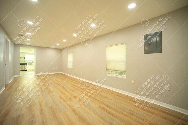 Foto del edificio - 4811 N 30th St