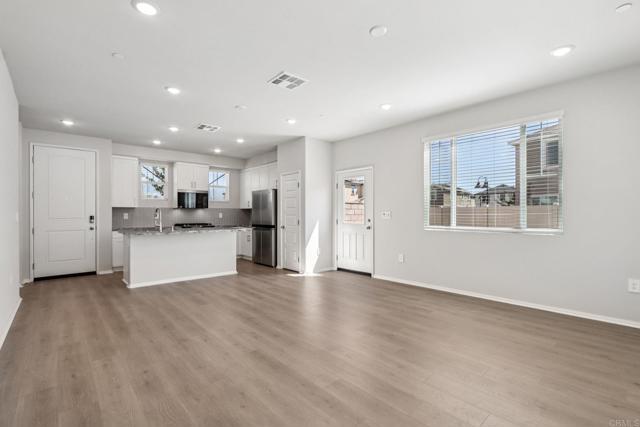 Building Photo - 28485 Via Rioja