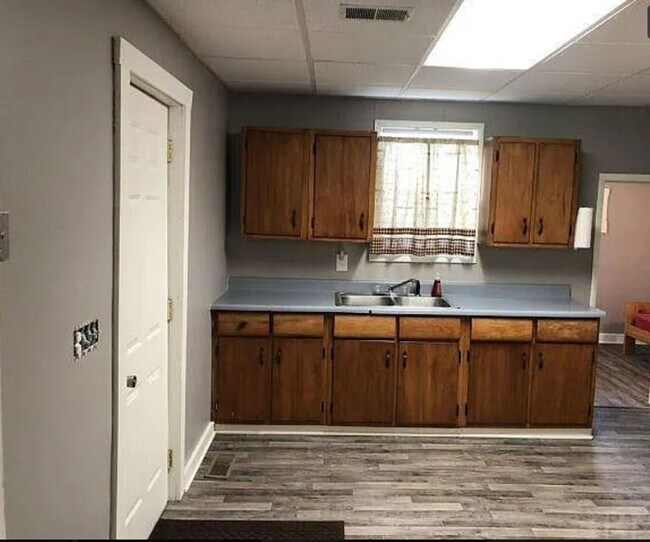 Foto del edificio - Charming 2 Bedroom Bungalow