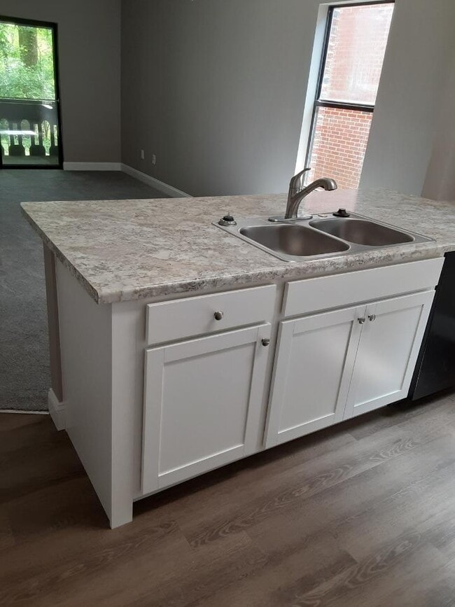 Building Photo - 46 Campbell Dr