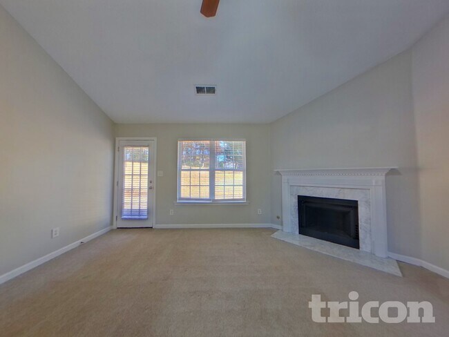 Building Photo - 5545 Amber Cove Way