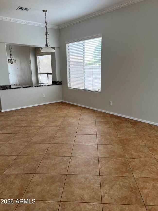 Building Photo - 407 W Helena Dr