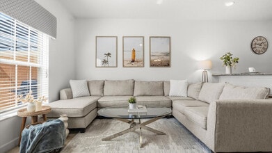 Building Photo - 8942 Cuban Palm Rd Building Photo - 8942 Cuban Palm Rd