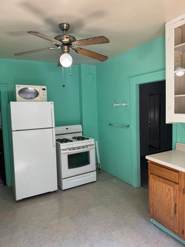 Kitchen - 1918 E 123rd St