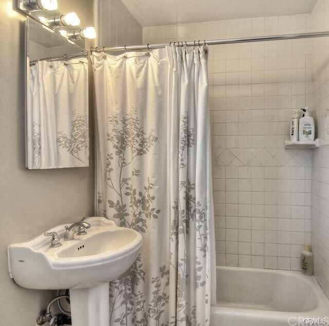 Foto del edificio - 2834 E 5th St