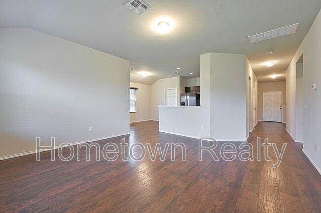 Foto del edificio - 9708 High Noon Rd