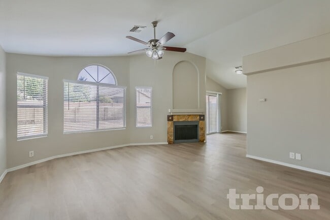 Foto del edificio - 7321 N 69th Ave