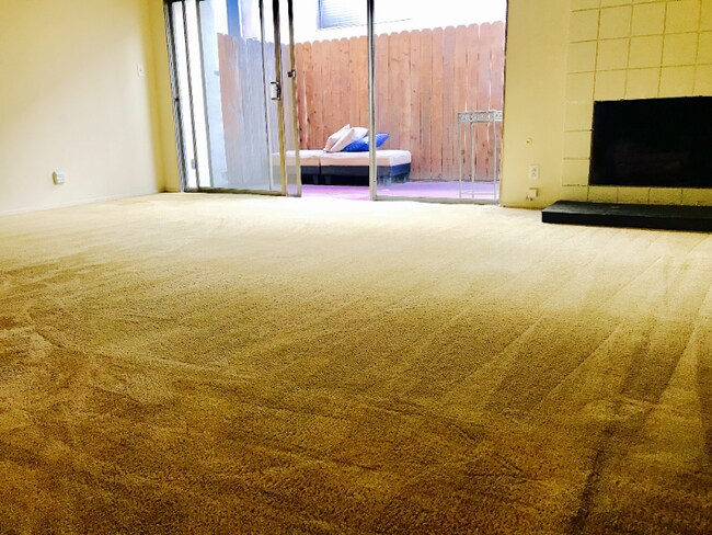 Foto del edificio - 3505 Jasmine Ave